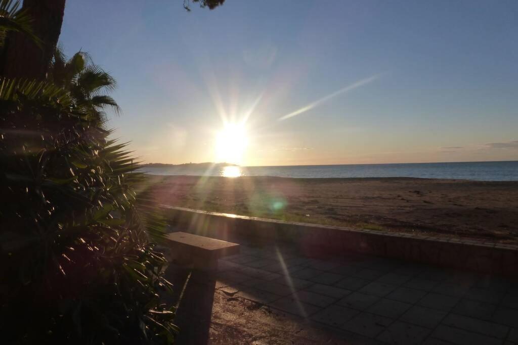 Apartamento A 1ª Linea De Mar, Vilafortuny Cambrils Exterior foto